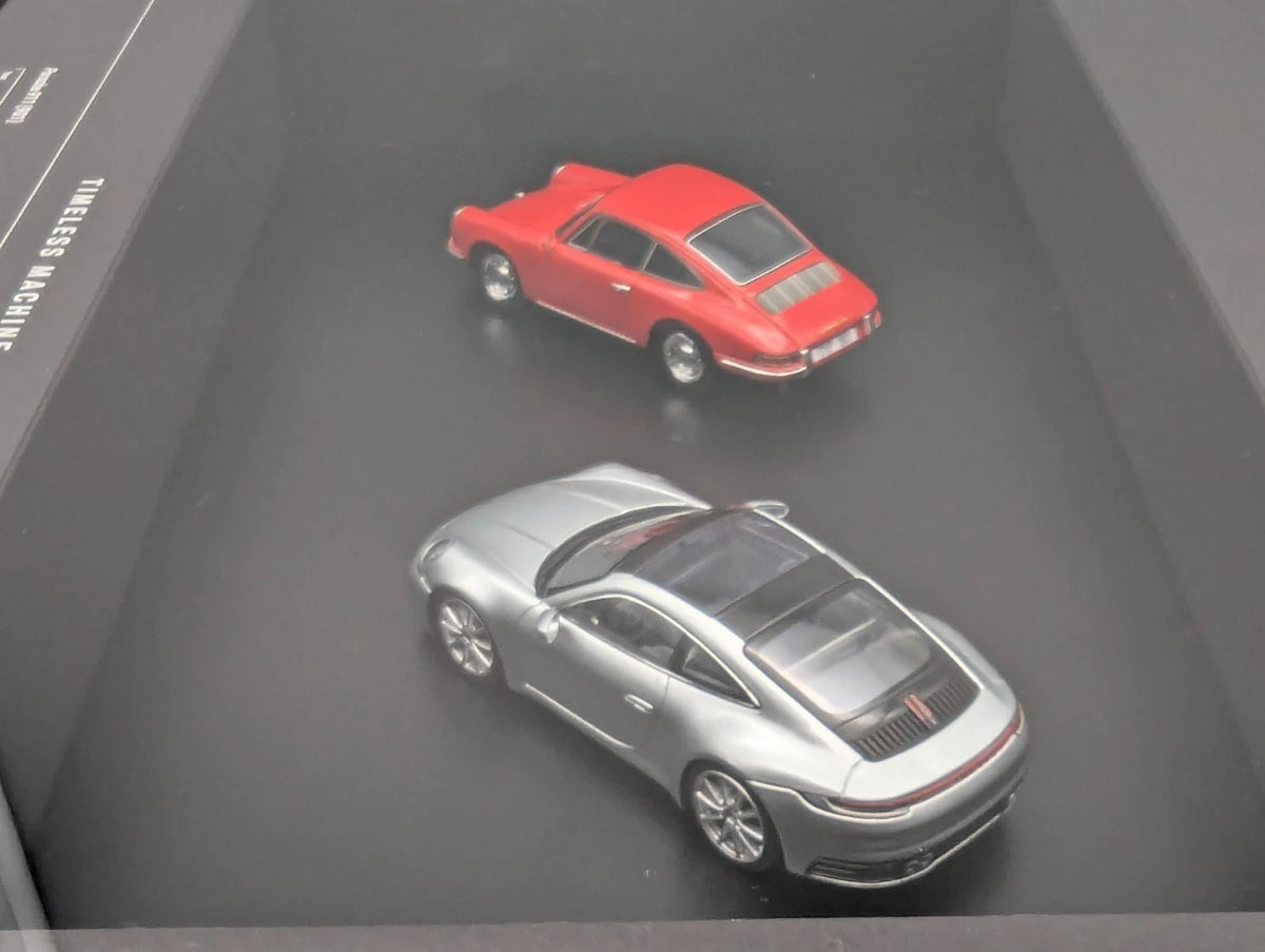 Modellautos 1:43 Spark Porsche Timeless Machine Set 901 & 992 WAP0929190K OVP