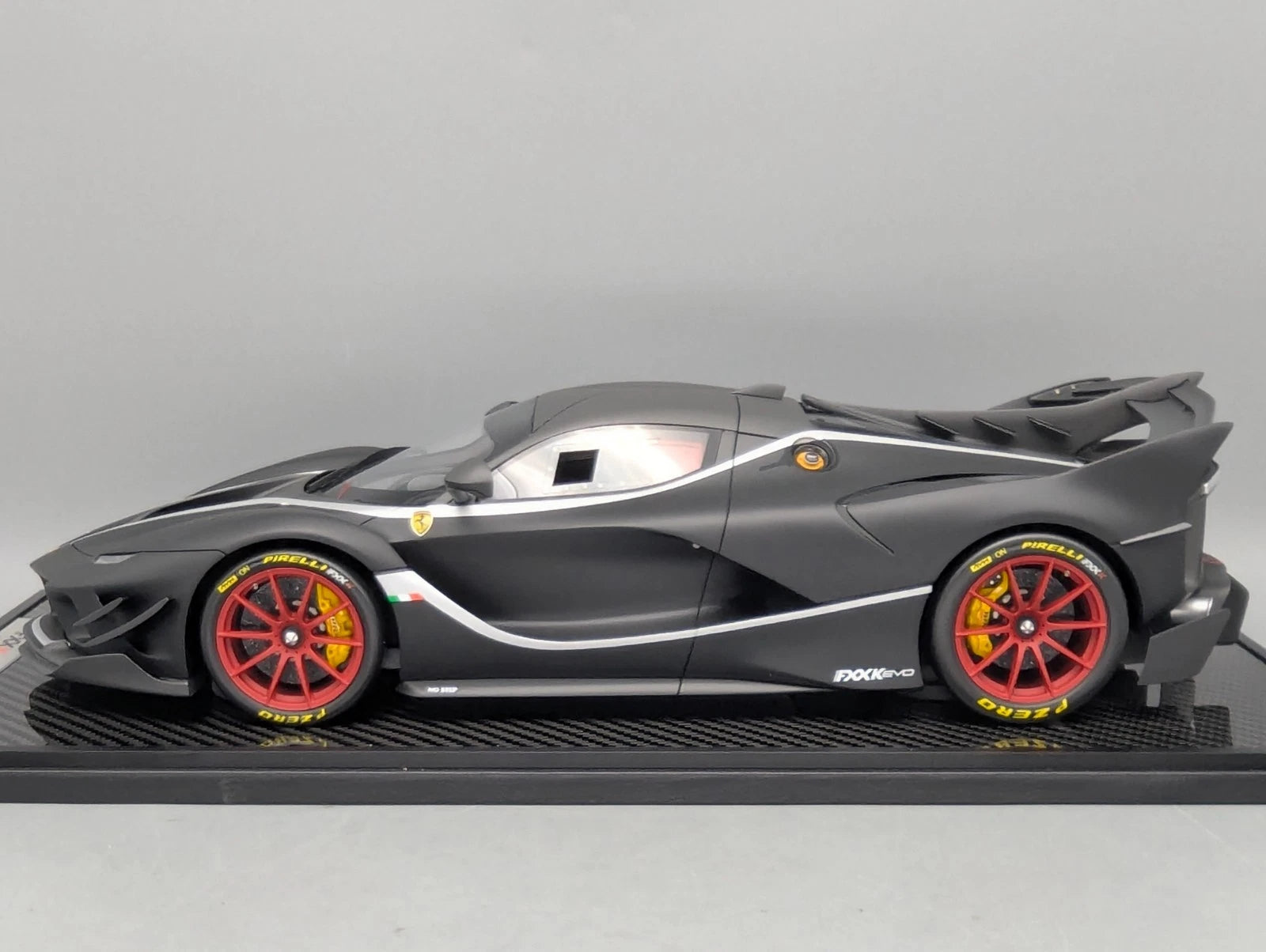 Modellautos 1:12 BBR Ferrari FXX-K EVO Matt Black Ltd 01/01 Vitrine OVP