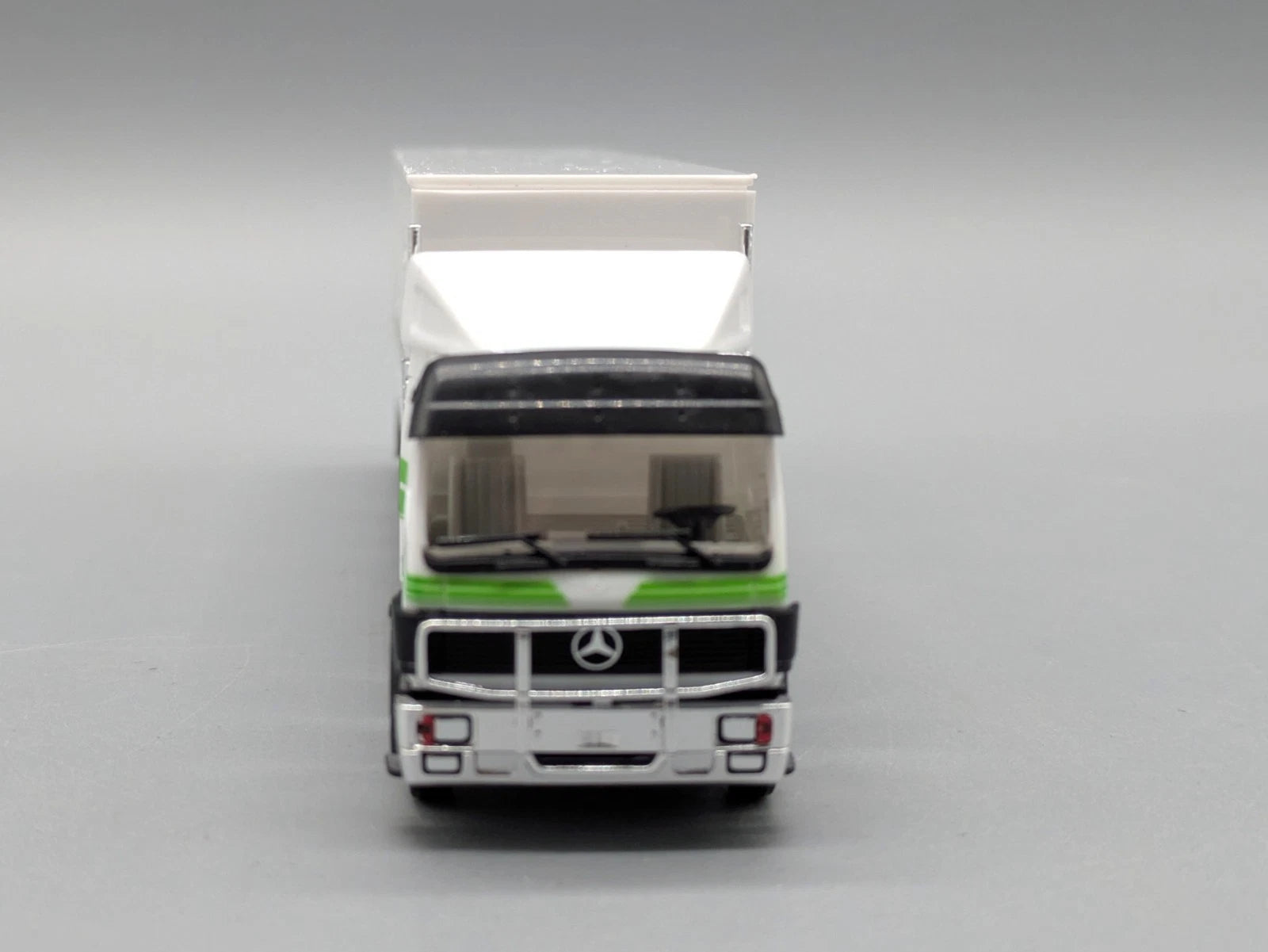 Lkw Modell 1:87 Herpa Mercedes-Benz Low Emission Vehicle Werbemodell mit OVP