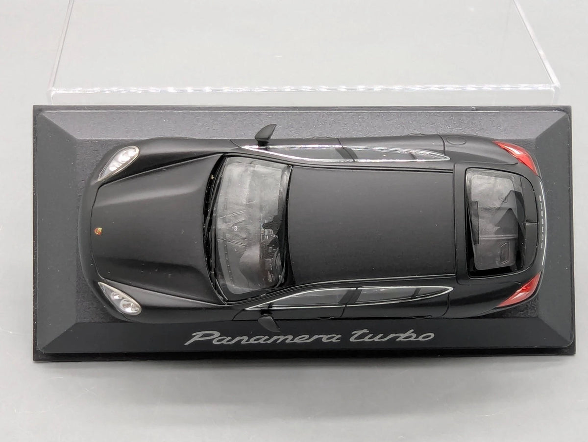 Modellautos 1:43 Minichamps Porsche 970 Panamera Turbo WAP 020 027 0C mit OVP