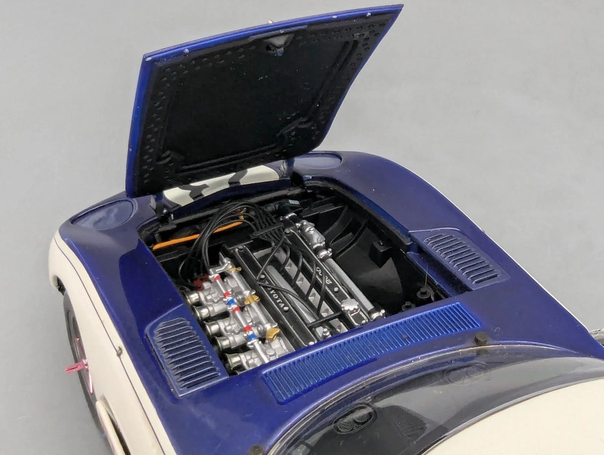 Modellautos 1:18 AUTOart Millenium 86815 Toyota 2000 GT SCCA 1968 #1 mit OVP