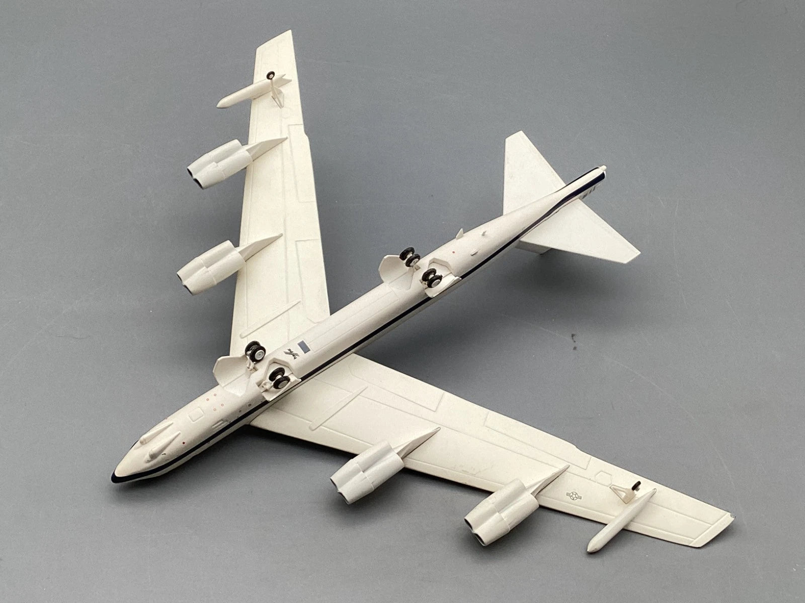 Flugzeug Modell 1:200 Herpa NASA Boeing NB-52H Stratofortress mit OVP