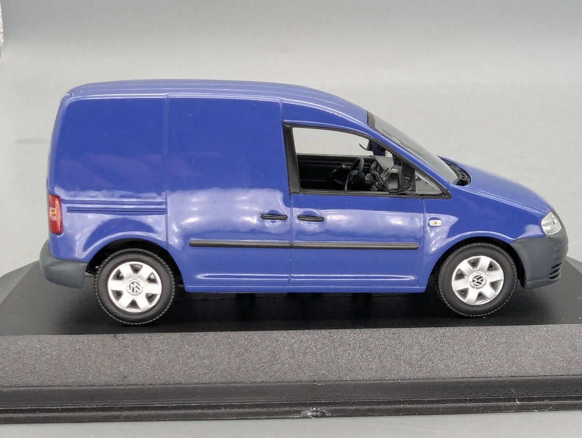 Modellautos 1:43 Minichamps Volkswagen VW Caddy Blau mit Dealer OVP