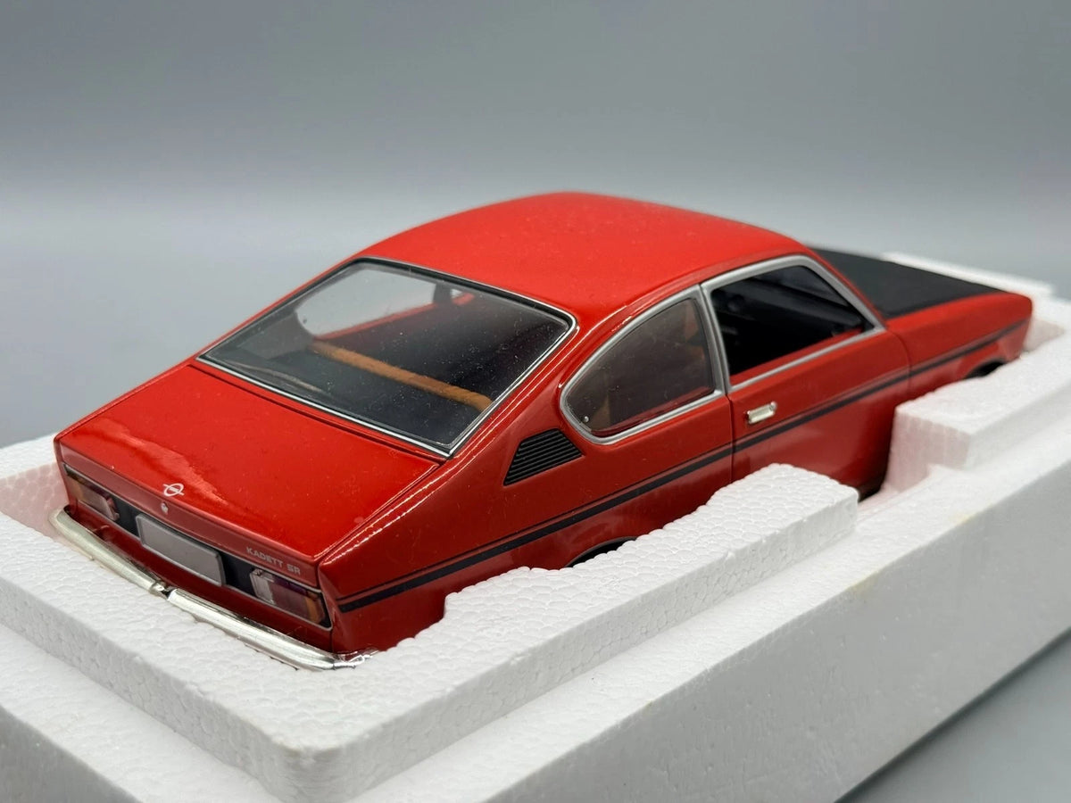 Modellautos 1:18 Minichamps Opel Kadett C Coupe SR 1976 mit OVP