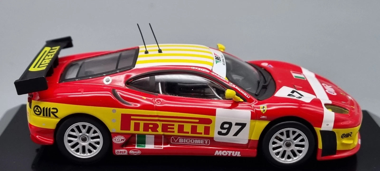 Modellautos 1:43 Bburago Racing Ferrari F430 GTC 24h Le Mans 2008 #97 OVP