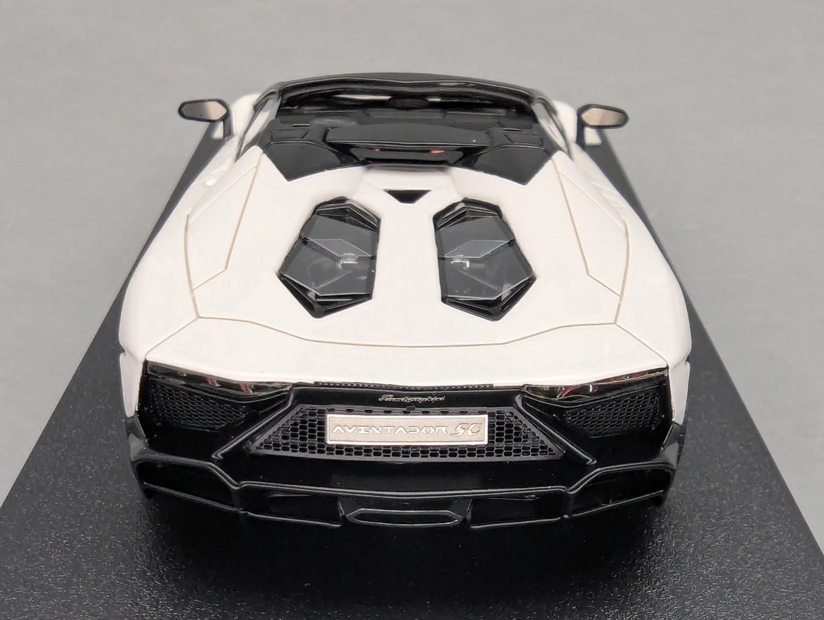 Eidolon Make Up 1:43 Lamborghini Aventador LP720-4 Roadster Weiß 2013 07/10 OVP