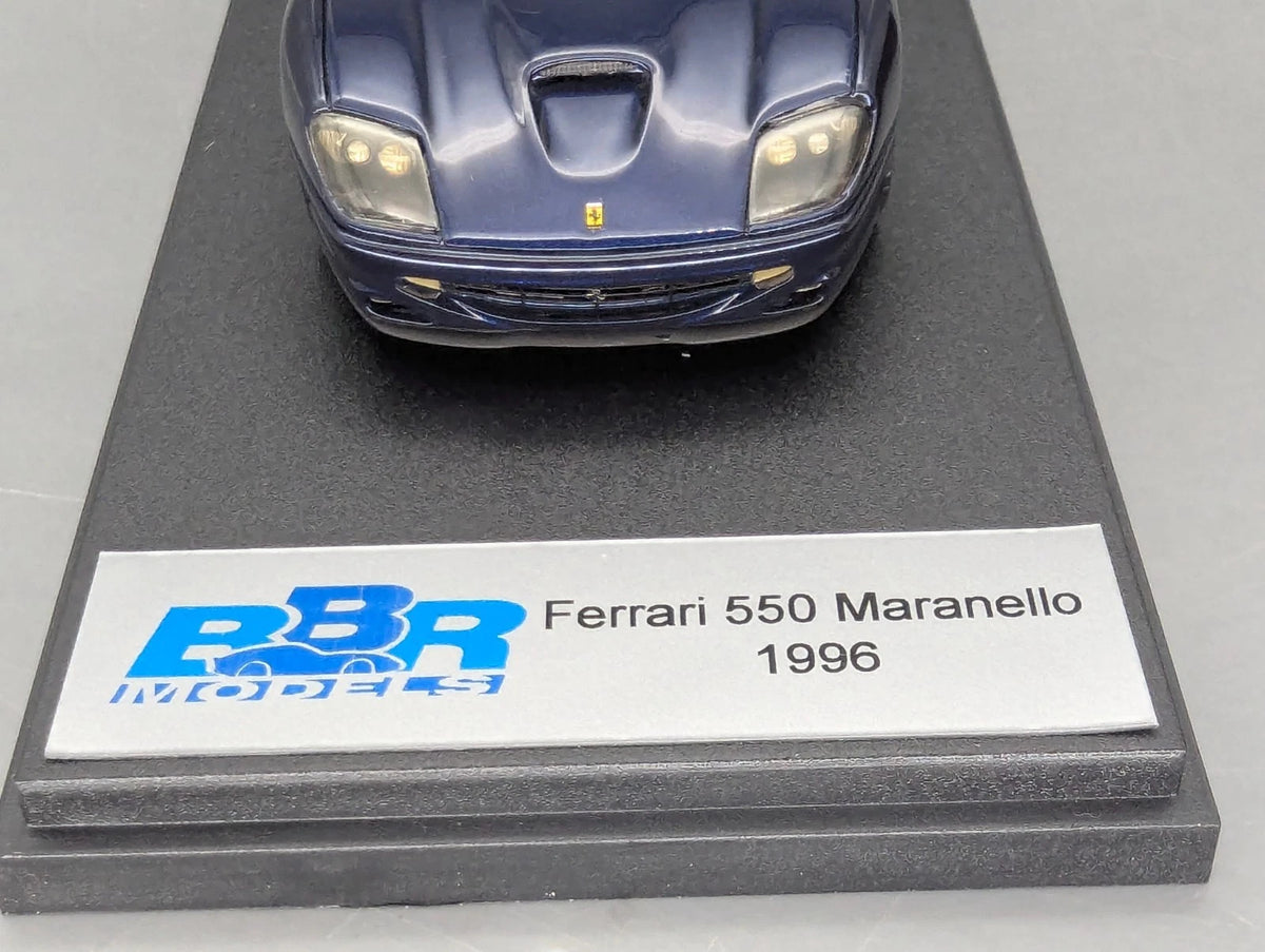 Modellautos 1:43 BBR Ferrari 550 Maranello 1996 Blau Met. mit Vitrine + OVP