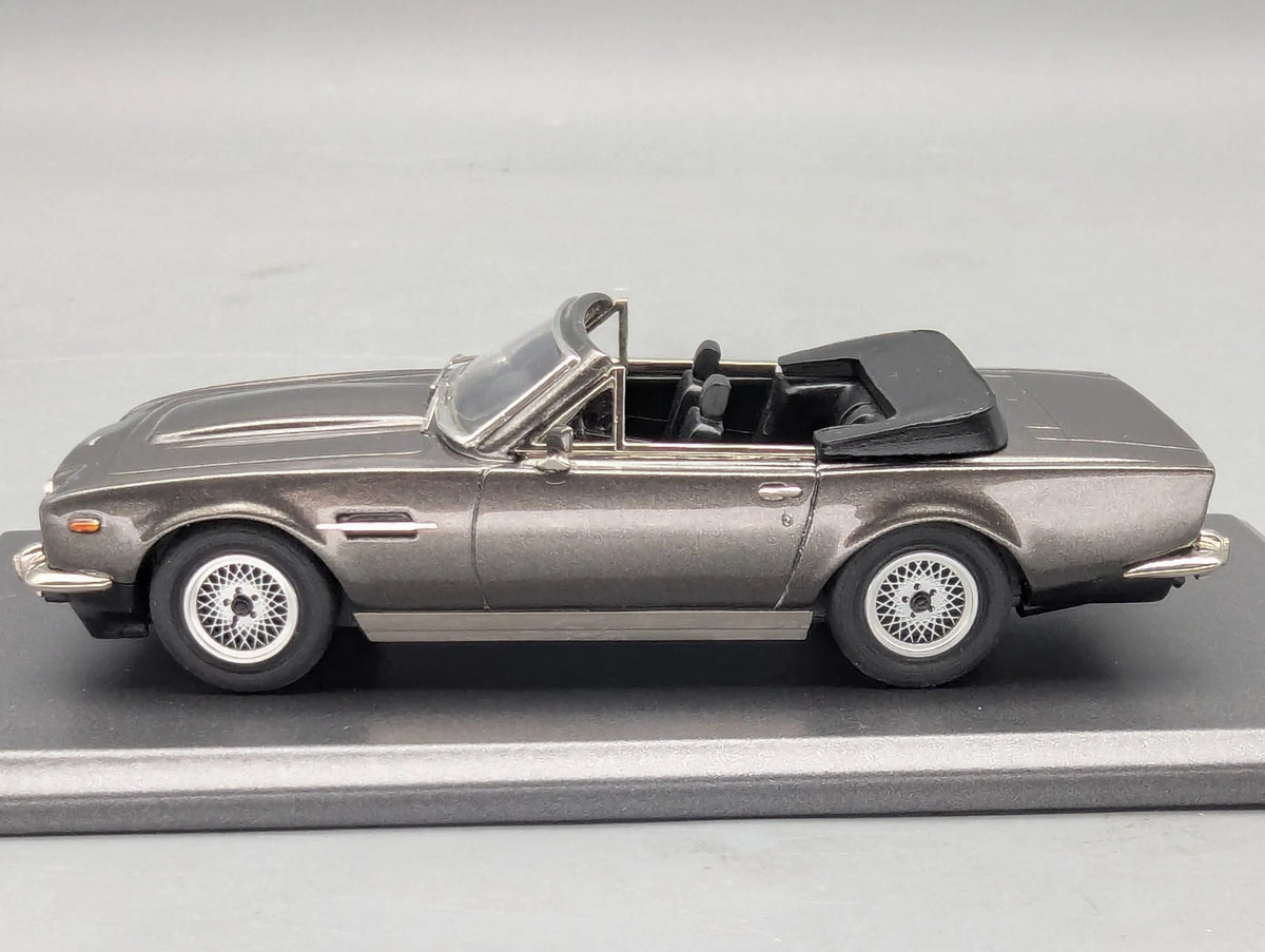 Modellautos 1:43 SMTS CL50 Aston Martin V8 Volante Built Living Daylights OVP