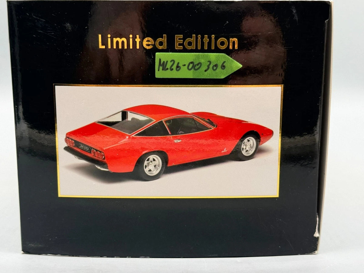 Modellautos 1:18 KK-Scale Ferrari 365 GTC4 mit OVP