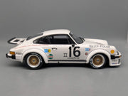 Modellautos 1:12 Minichamps Porsche 934 RSR Turbo WINNER 76 #16. Follmer Vitrine