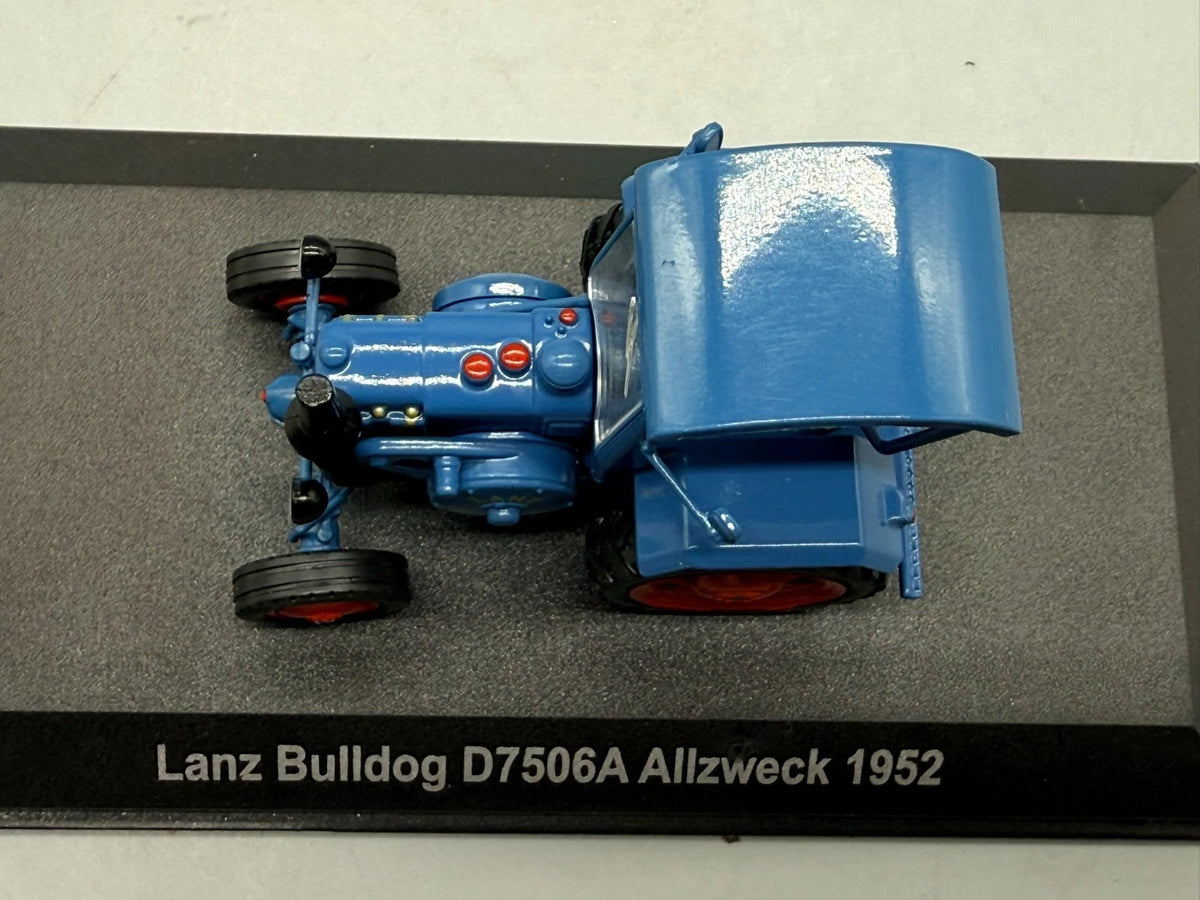 Traktor Modell 1:43 Hachette Lanz Bulldog D 7506A Allzweck 1952 + Vitrine