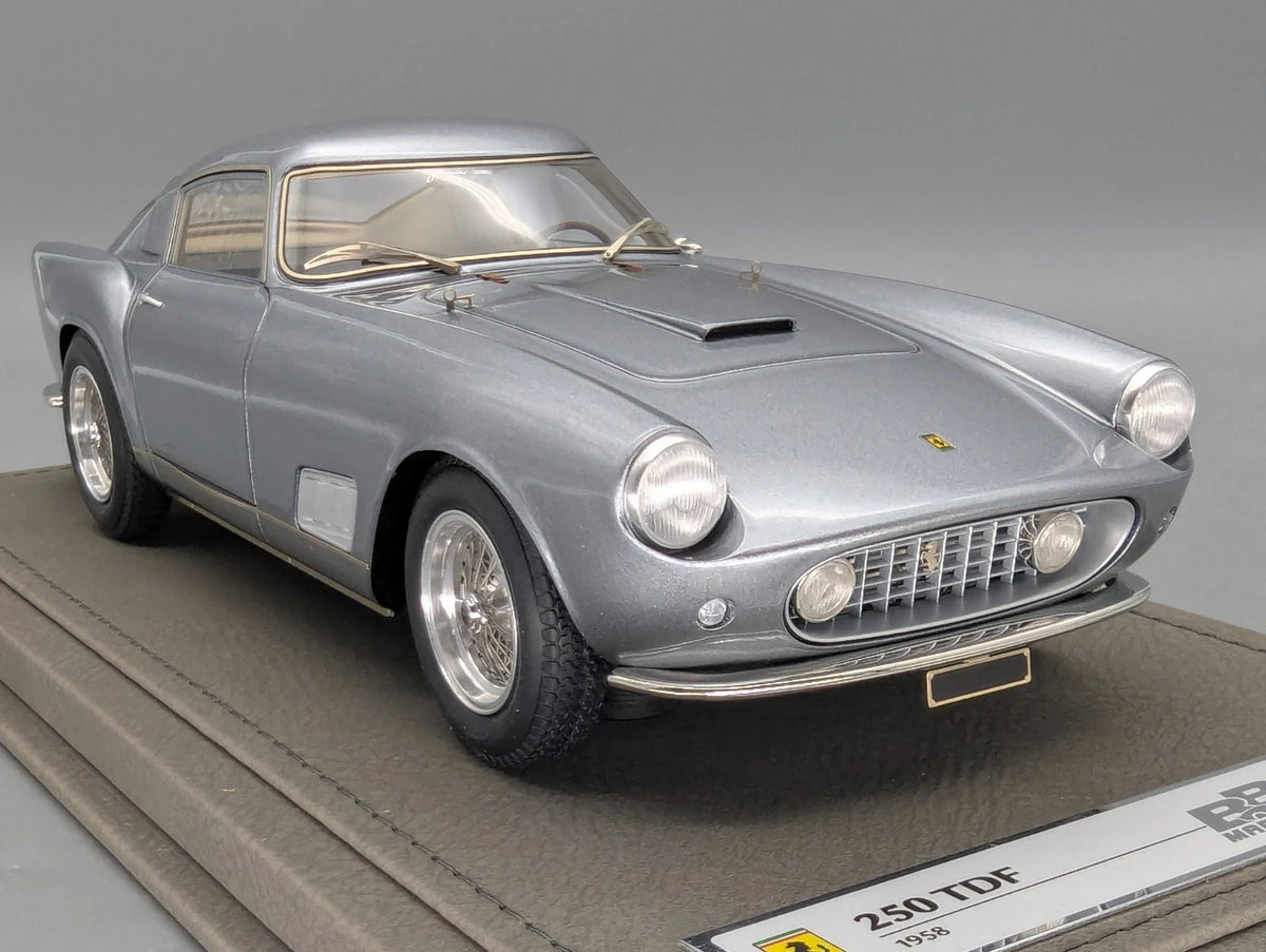 Modellautos 1:18 BBR Ferrari 250 TdF 1958 Met. Silver Ltd 09/18 Lederplatte OVP