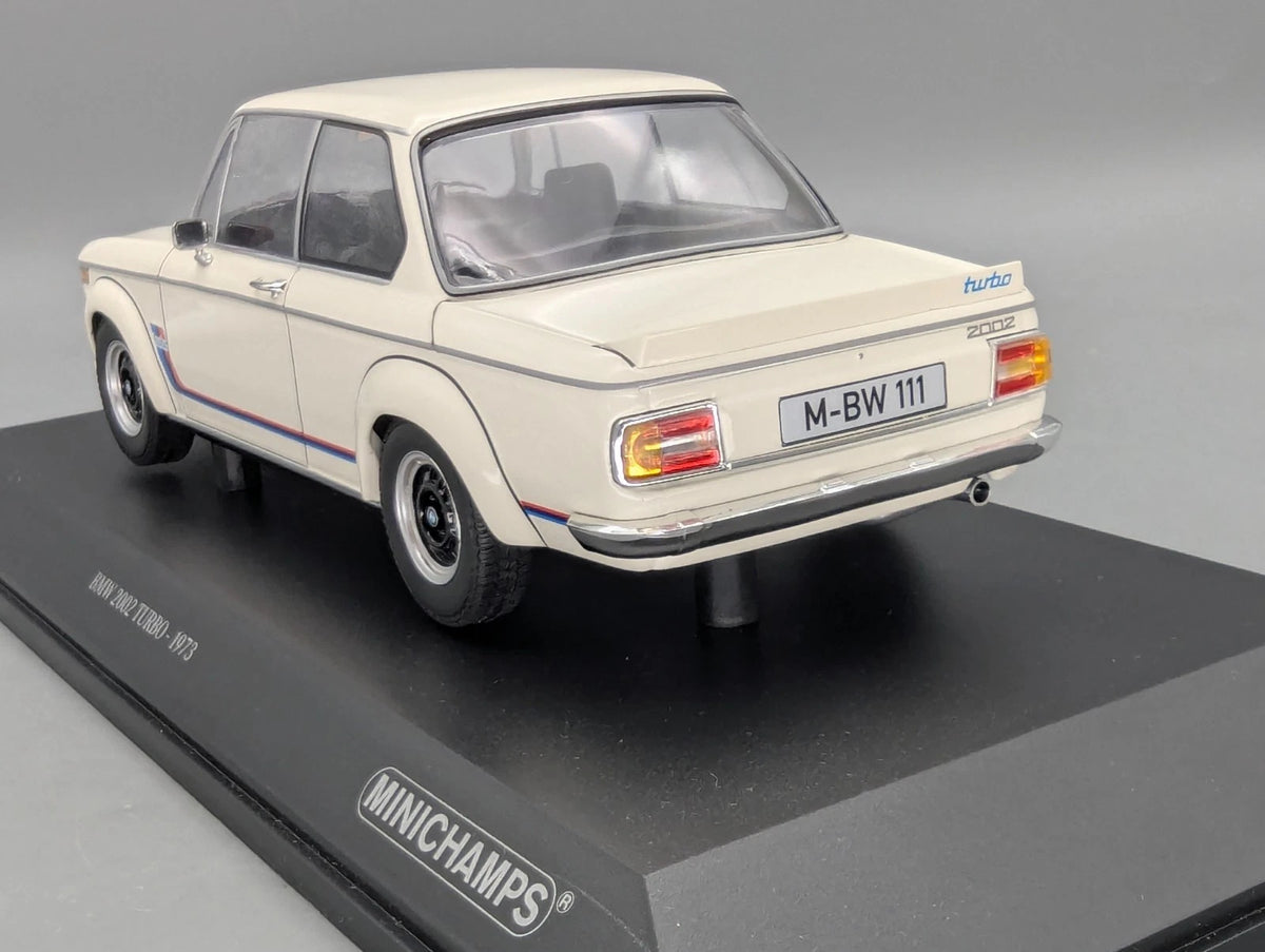 Modellautos 1:18 Minichamps BMW 2002 Turbo 1973 Weiß mit OVP