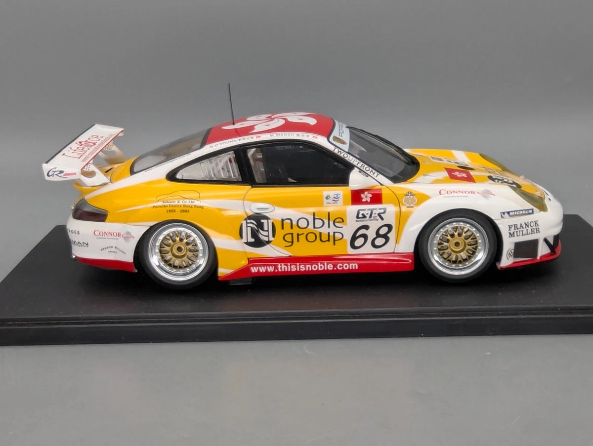 Modellautos 1:18 Autoart Porsche 911 (997) GT3 Cup PCCA China 2006 #68 mit OVP