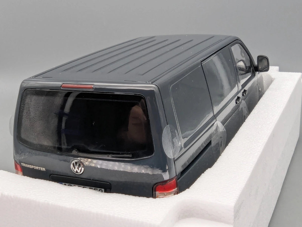 Modellautos 1:18 Norev Volkswagen VW Transporter 2003 Grau mit OVP
