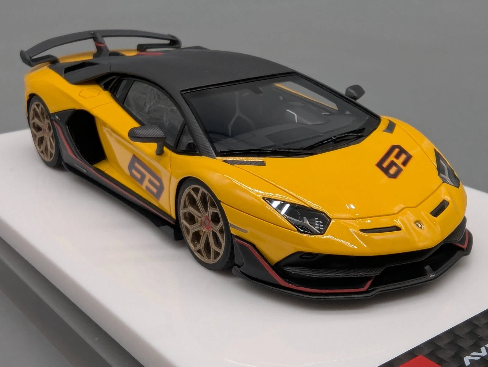 Eidolon Make Up 1:43 Lamborghini Aventador SVJ 63 2018 #63 Gelb Ltd 7/63 OVP