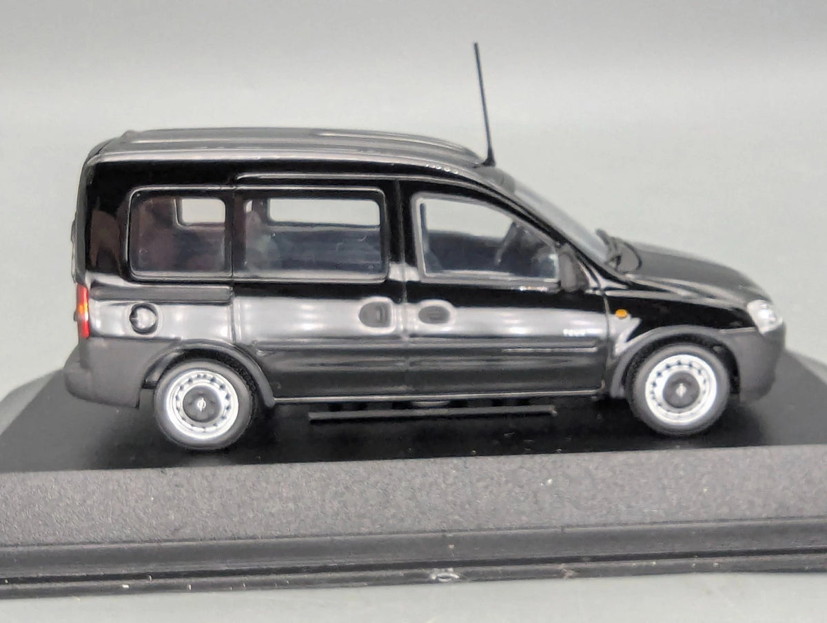 Modellautos 1:43 Minichamps Opel Combo Tour 2002 Schwarz Black mit OVP