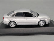 Modellautos 1:43 Minichamps Audi A4 B7 Avus Silber Metallic mit Dealer OVP