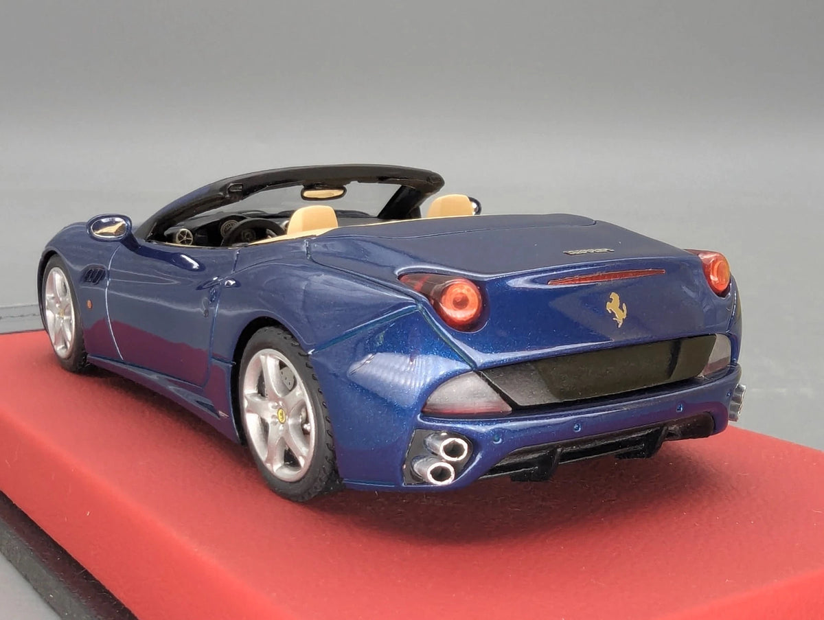 Modellautos 1:43 BBR Ferrari California 2008 Ltd 01/50 mit Vitrine + OVP