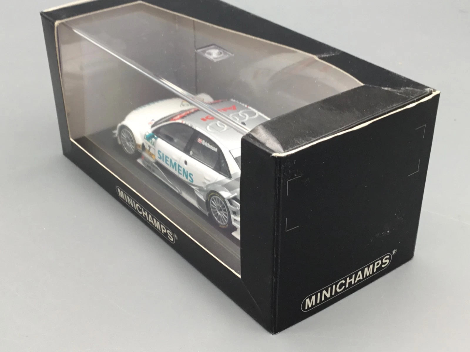 Modellautos 1:43 Minichamps Audi A4 DTM 2007 Kristensen #7 in OVP