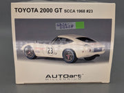 Modellautos 1:18 AUTOart Millenium 86815 Toyota 2000 GT SCCA 1968 #1 mit OVP