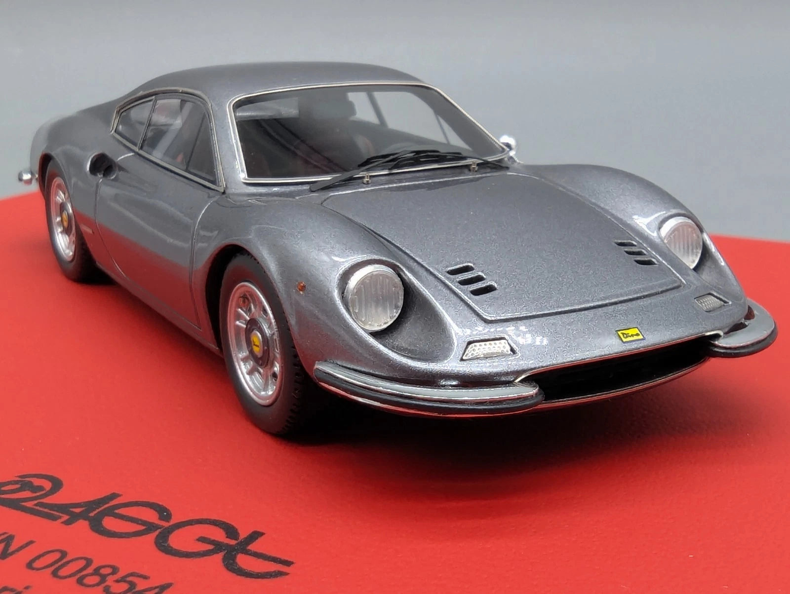 Modellautos 1:43 BBR Ferrari 246 GT Dino 1970 Auction Paris 2018 01/05 mit OVP