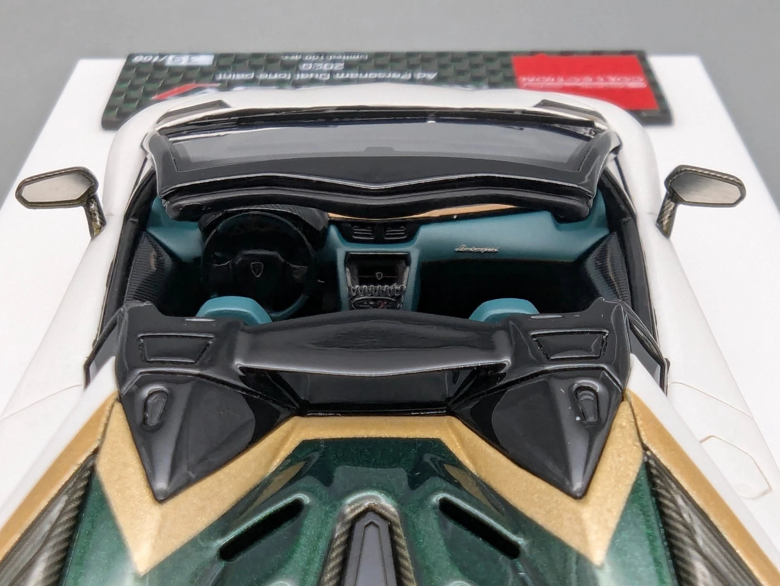 Eidolon Make Up 1:43 Lamborghini Aventador SVJ Roadster Weiß Grün Ltd 39/100 OVP