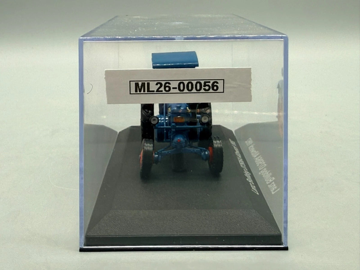 Traktor Modell 1:43 Hachette Lanz Bulldog D 7506A Allzweck 1952 + Vitrine