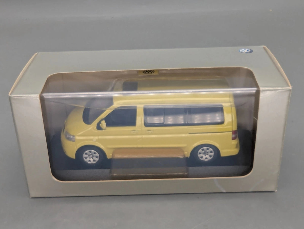 Modellautos 1:43 Minichamps VW T5 Multivan Gelb 2003 mit Dealer OVP