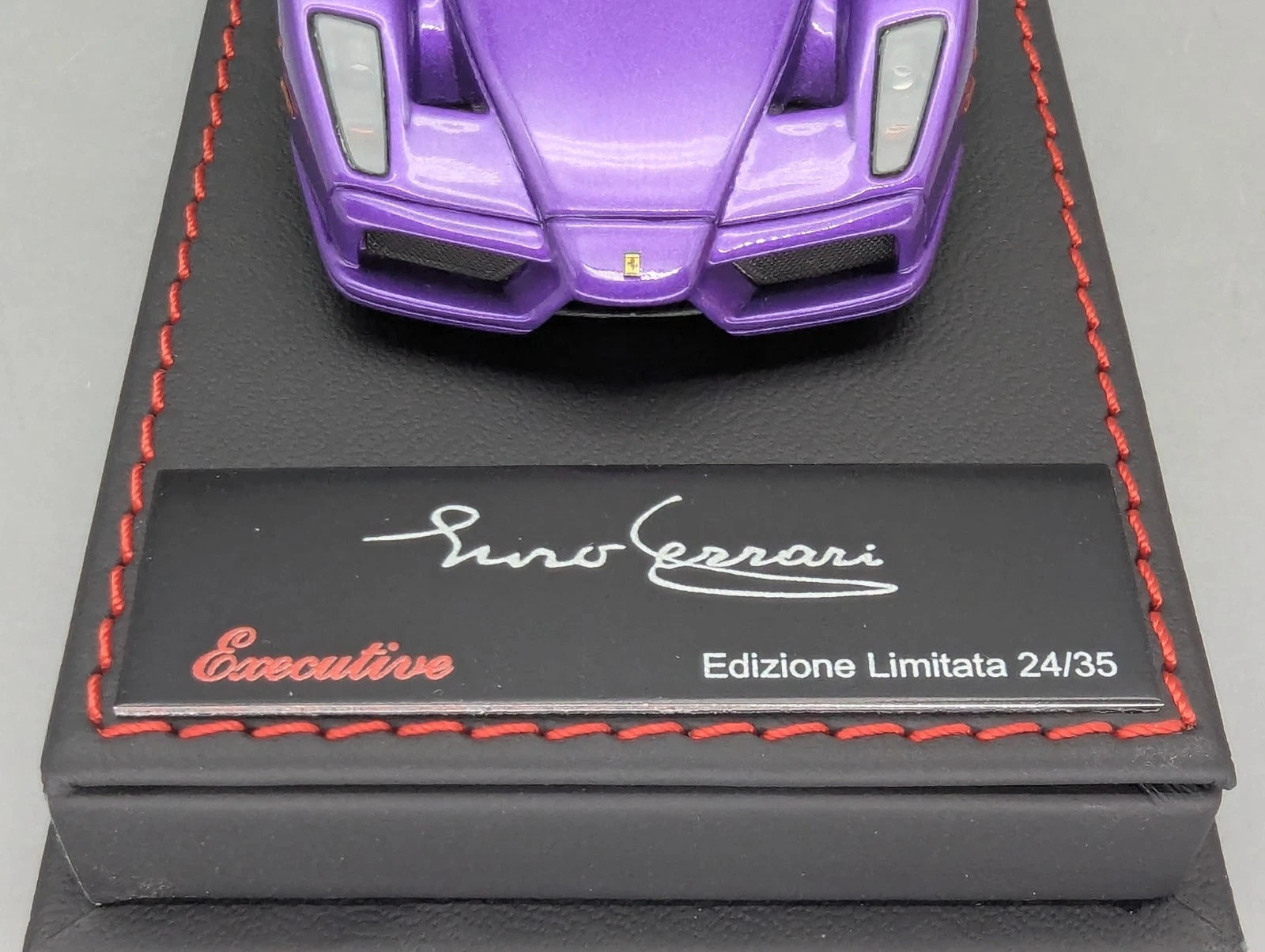 Modellautos 1:43 BBR Deluxe Calsito Ferrari Enzo Mica Violet Gloss Ltd 24/35 OVP