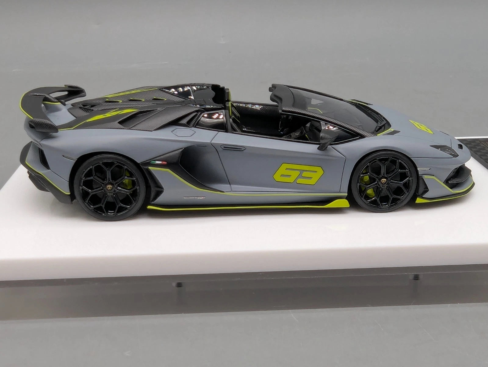 Eidolon Make Up 1:43 Lamborghini Aventador SVJ 63 Roadster 2019 Grigio 63/63 OVP