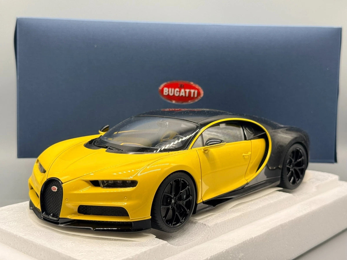 Modellautos 1:18 Autoart Bugatti Chiron mit OVP
