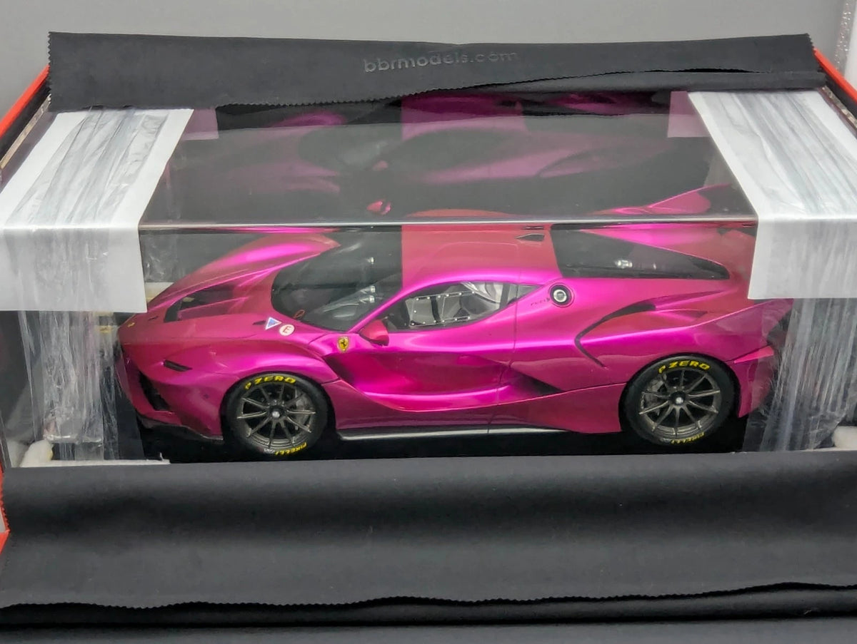 Modellautos 1:12 BBR Ferrari FXX-K 2014 Flash Pink Ltd 01/01 Vitrine OVP