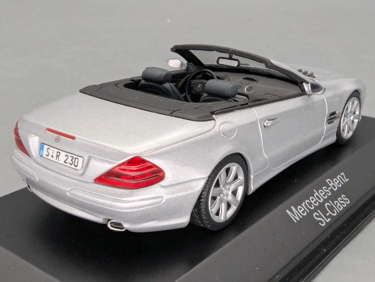 Modellautos 1:43 Minichamps Mercedes Benz SL Klasse Silber Metallic Dealer OVP