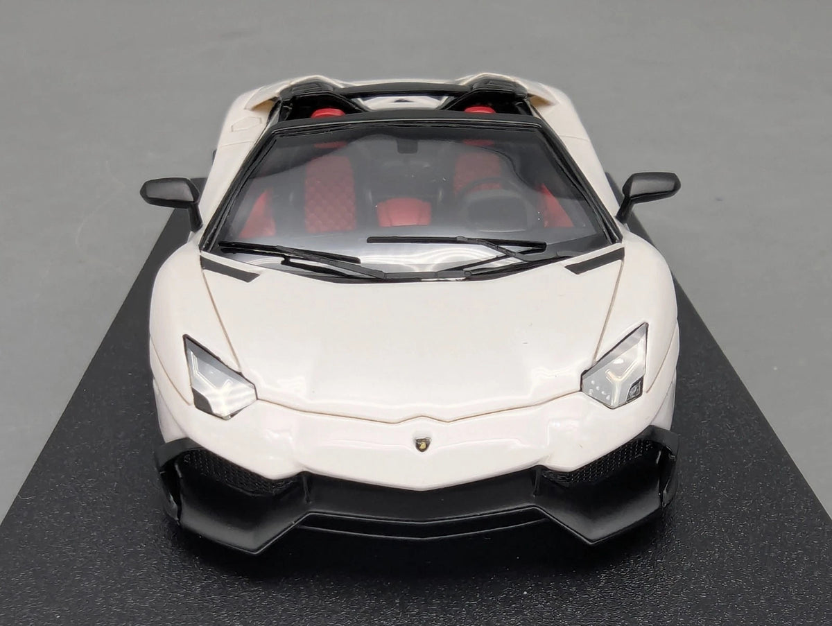 Eidolon Make Up 1:43 Lamborghini Aventador LP720-4 Roadster Weiß 2013 07/10 OVP