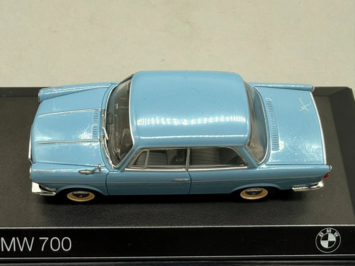 Modellautos 1:43 Minichamps BMW 700 mit OVP