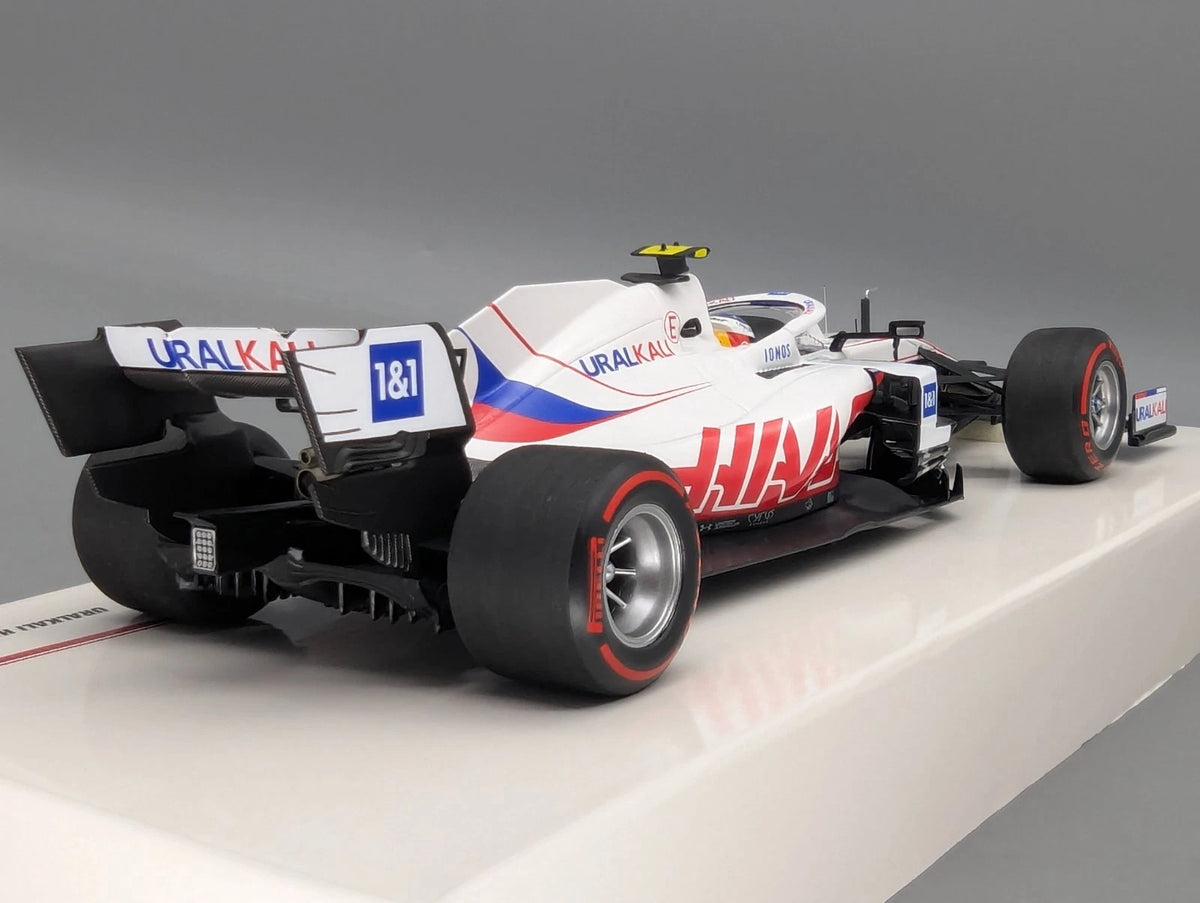 Modellautos 1:18 Minichamps Haas F1 Team VF-21 NL 2021 #47 Mick Schumacher OVP
