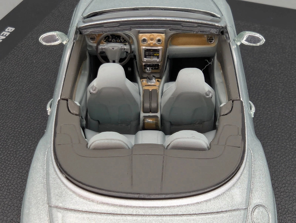 Modellautos 1:43 Minichamps Bentley Continental GTC Breeze Silber Met. mit OVP