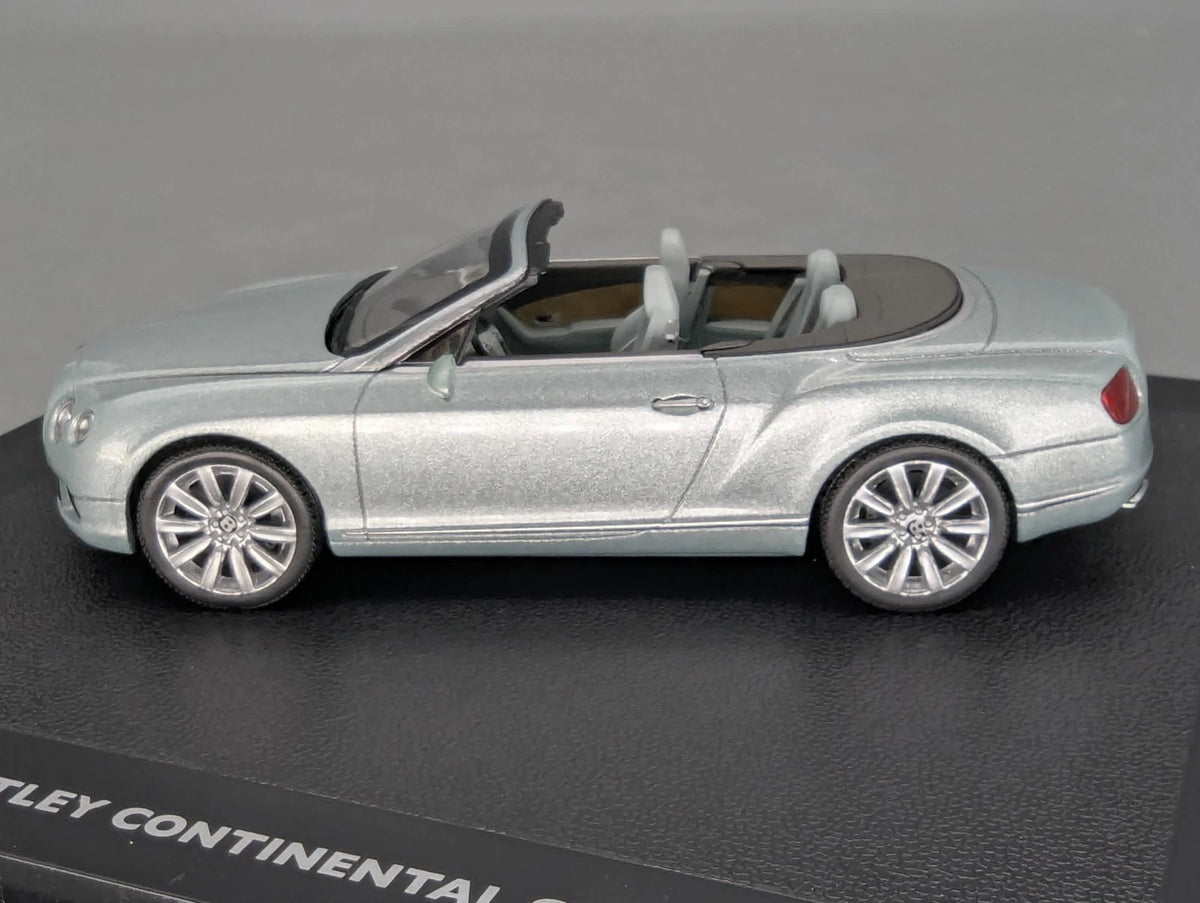 Modellautos 1:43 Minichamps Bentley Continental GTC Breeze Silber Met. mit OVP