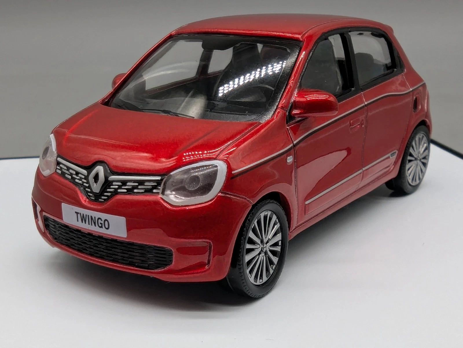Modellautos 1:43 Norev Renault Twingo Rouge Rot mit OVP