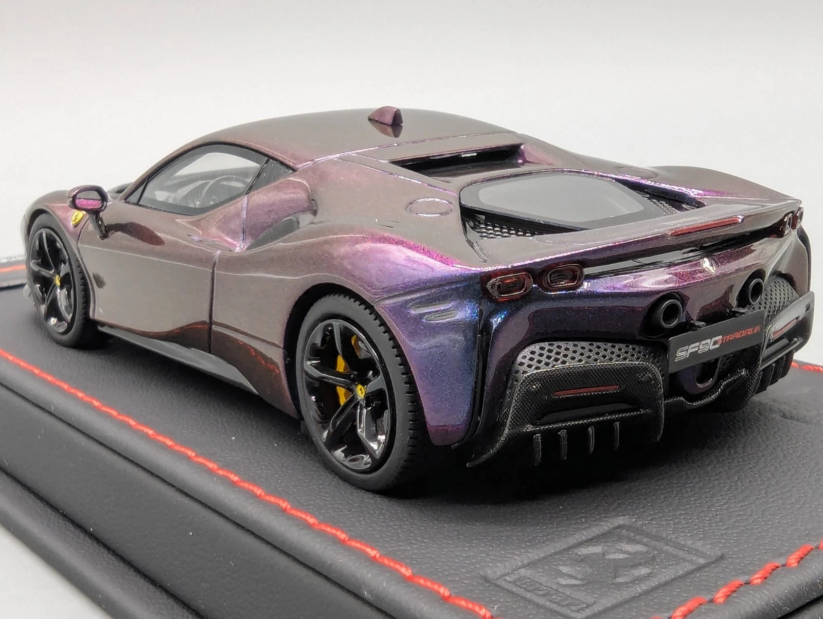Modellautos 1:43 BBR Executive Ferrari SF90 Stradale Chameleon 22/30 OVP