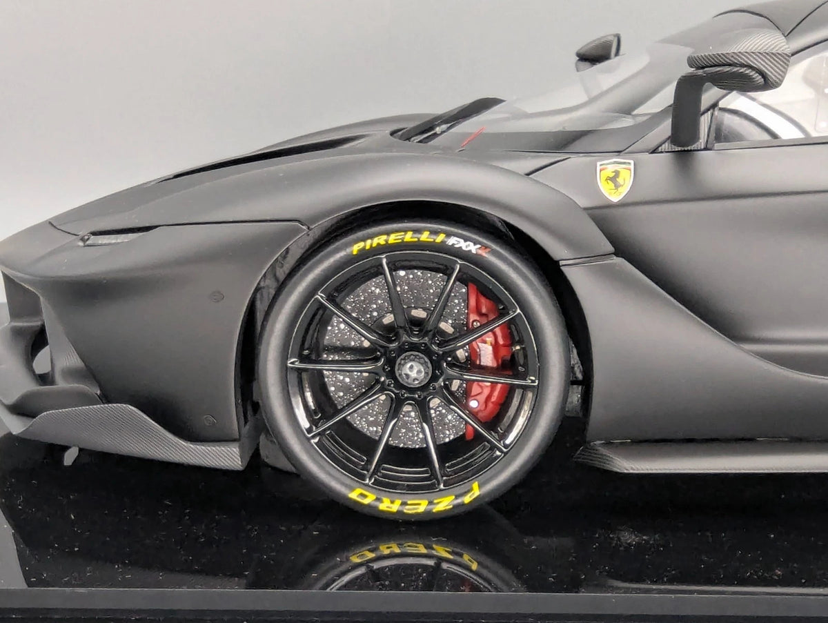 Modellautos 1:12 BBR Ferrari FXX-K Matt Black Ltd 03/05 Vitrine OVP