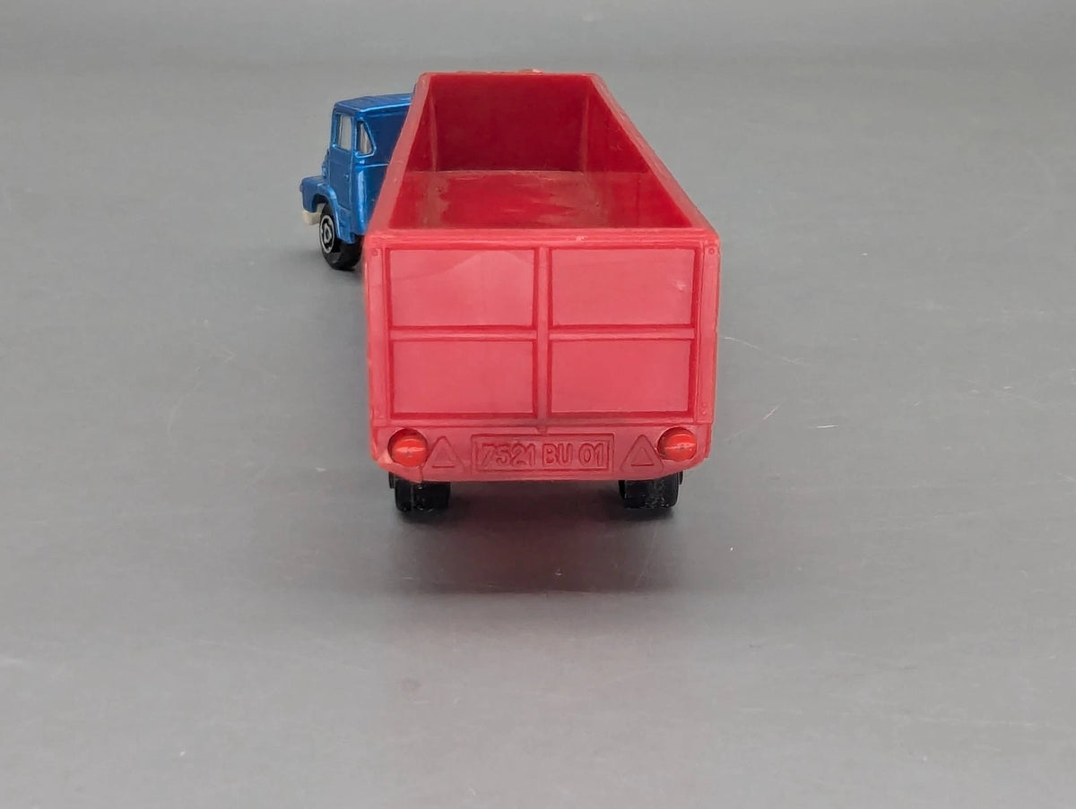 Modellautos 1:100 Majorette 320 Fardier Scania LKW + Original Majorette Vitrine
