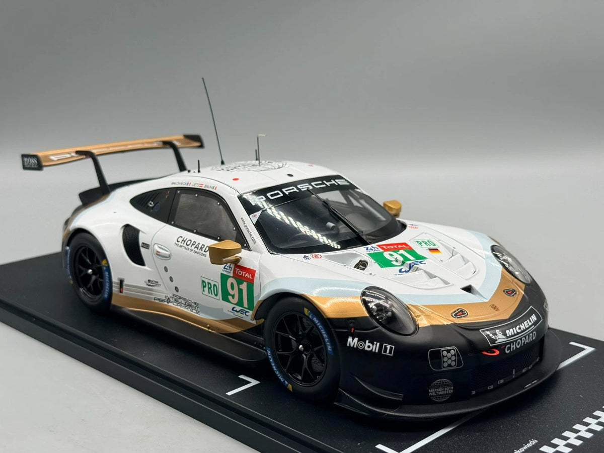 Modellautos 1:18 Ixo Porsche 911 RSR Le Mans 24h 2019 #91 mit OVP