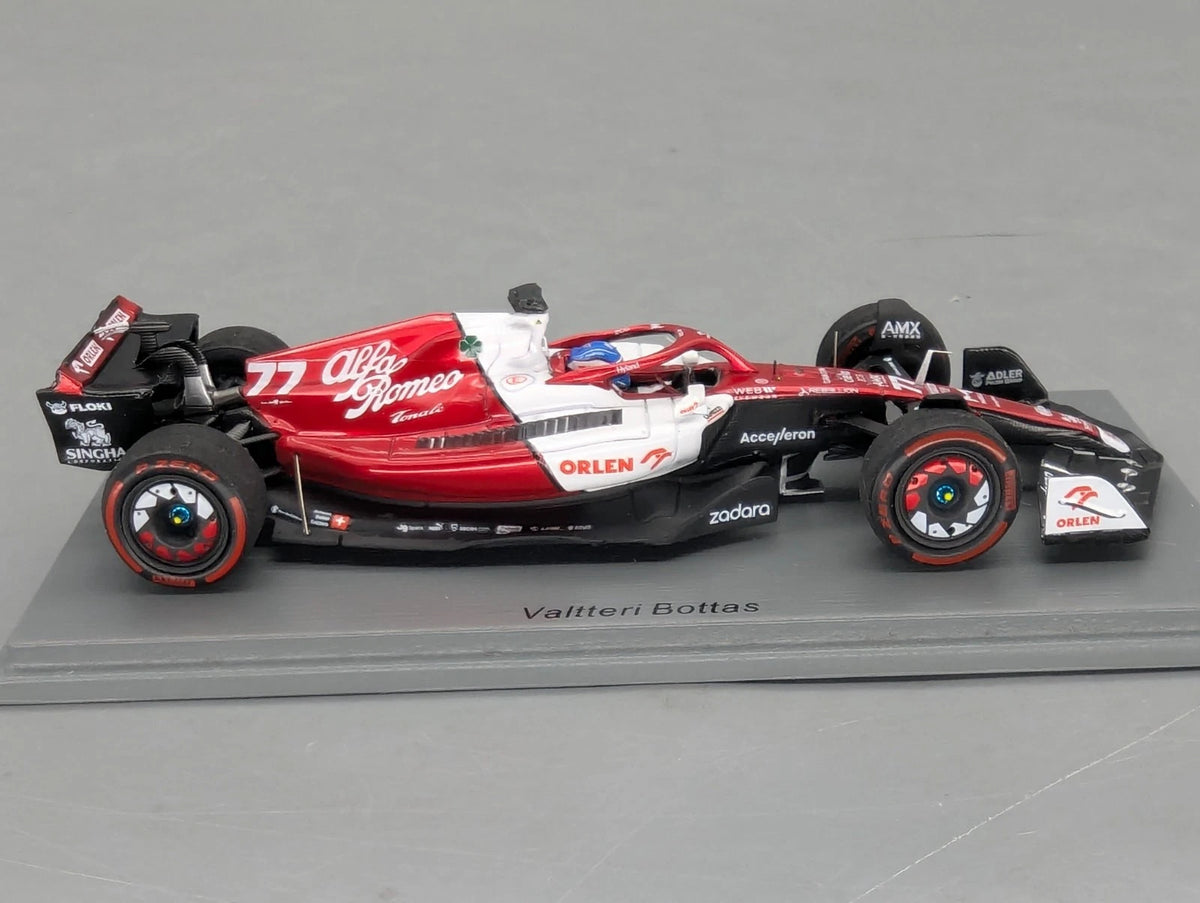 Modellautos 1:43 Spark S8517 Alfa Romeo F1 Orlen C42 Bahrain 2022 #77 Bottas OVP