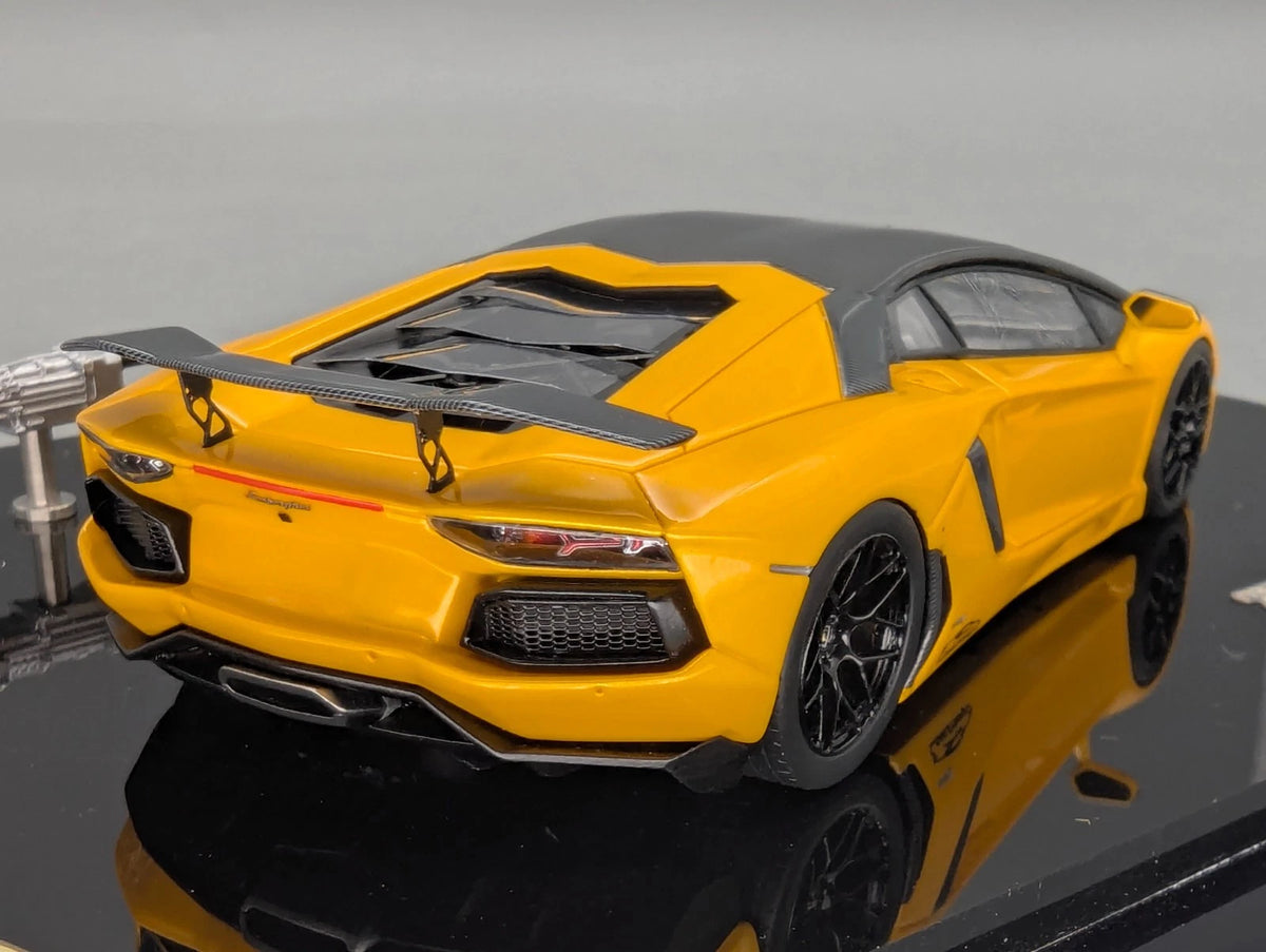 Eidolon Make Up 1:43 Lamborghini Aventador LP760-2 Engine Set Oakley Gelb OVP