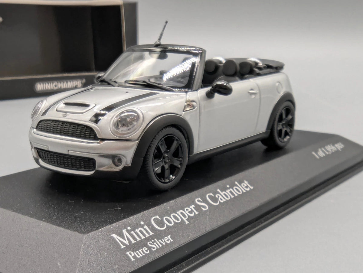 Modellautos 1:43 Minichamps Mini Cooper S Cabriolet 2009 Haube zum Öffnen OVP