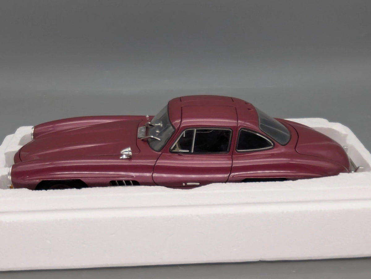 Modellautos 1:18 Minichamps Mercedes Benz 300 SL 1954 W198 Gullwing mit OVP
