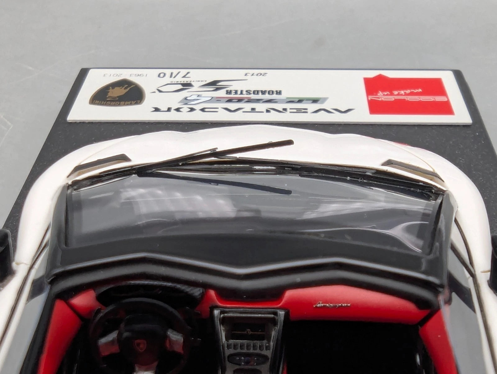 Eidolon Make Up 1:43 Lamborghini Aventador LP720-4 Roadster Weiß 2013 07/10 OVP