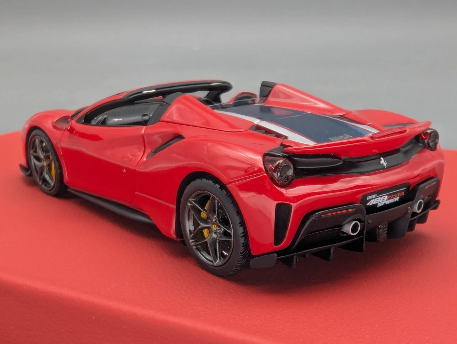Modellautos 1:43 BBR Ferrari 488 Pista Spider RHD 2019 Limitiert 01/05 OVP